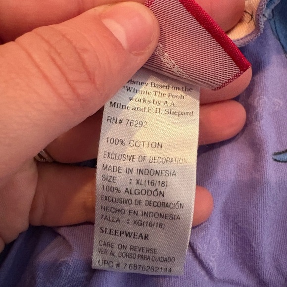 Disney Sleepwear with Winnie the Pooh Design - Picture 3 of 5